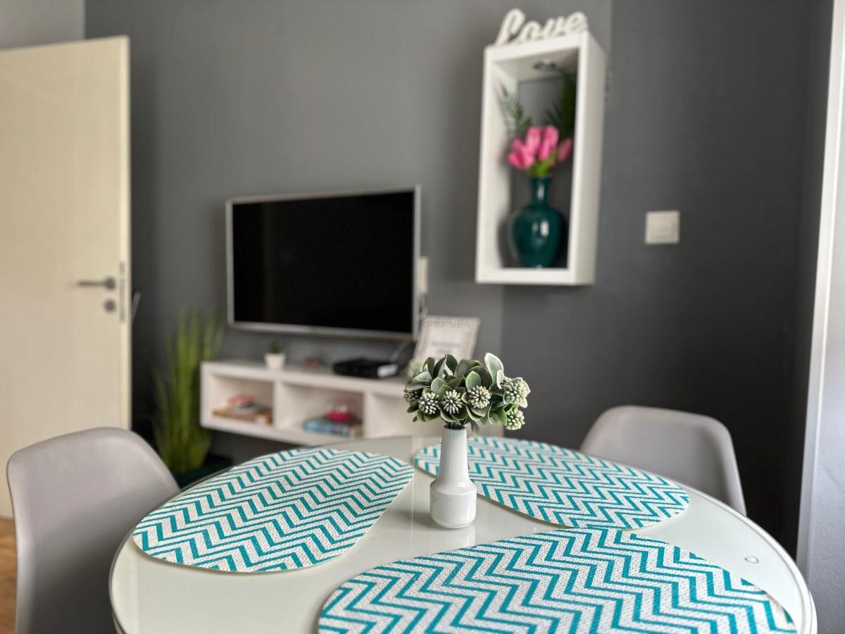 Apartment Teatar Тузла Экстерьер фото